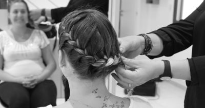 coupe femme tresse plaquée