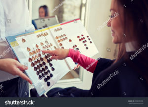 sélection couleur coiffeuse